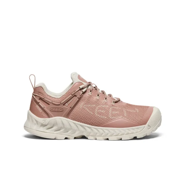 Women’s NXIS EVO Waterproof Shoe  |  Warm Taupe/Raw Umber