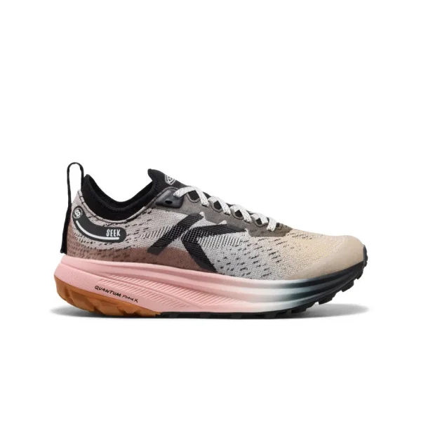 Women’s Seek Trail Running Shoe  |  Black/Sunset Sand